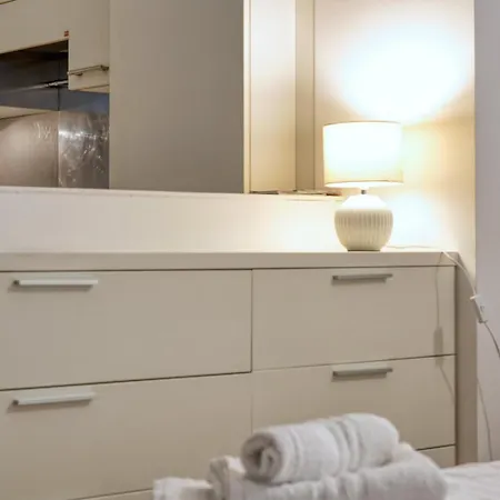Romantic Getaway On Como! Private Box, Wifi Lejlighed