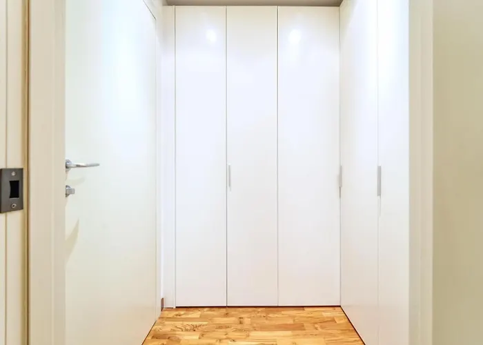 Romantic Getaway On Como! Private Box, Wifi 코모