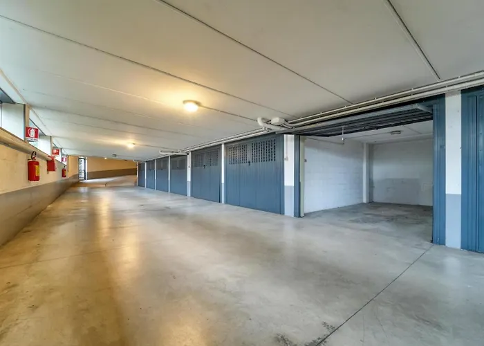 Romantic Getaway On Como! Private Box, Wifi 아파트 코모